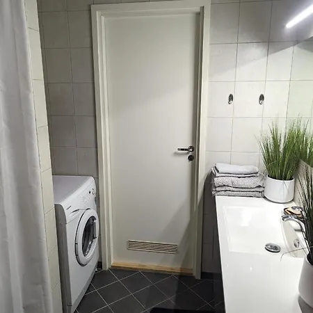 With Sauna شقة